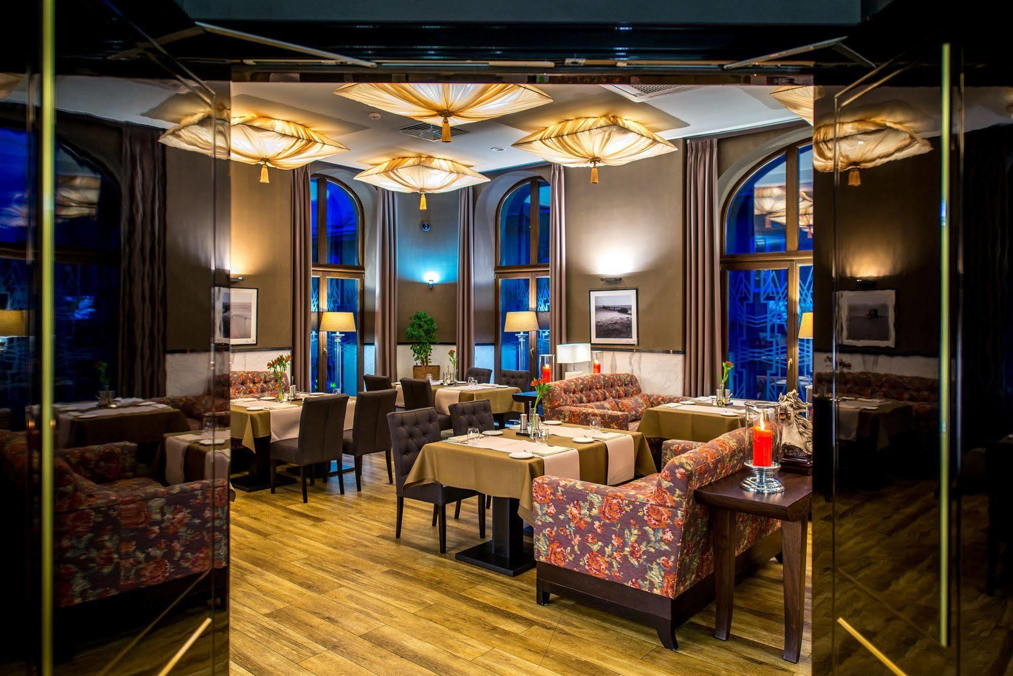Astoria Hotel Lwów Zewnętrze zdjęcie